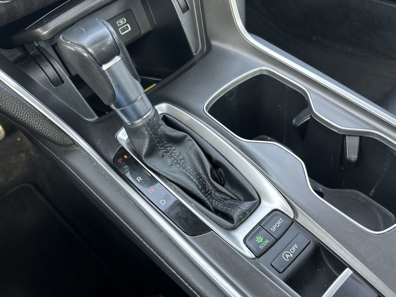 2022 Honda Accord in North Vancouver, British Columbia