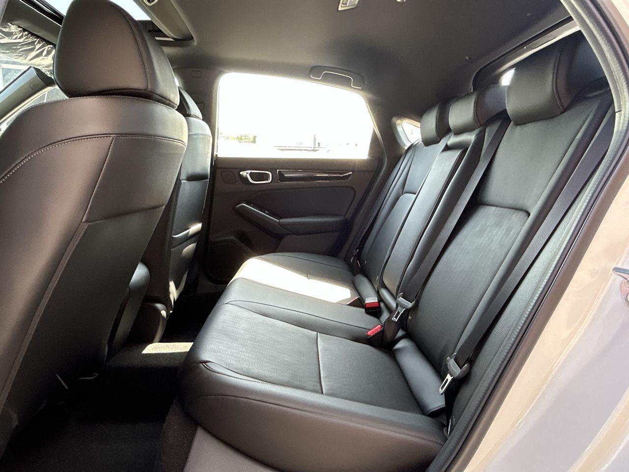 2025 Honda CIVIC HYBRID Hatchback in North Vancouver, British Columbia