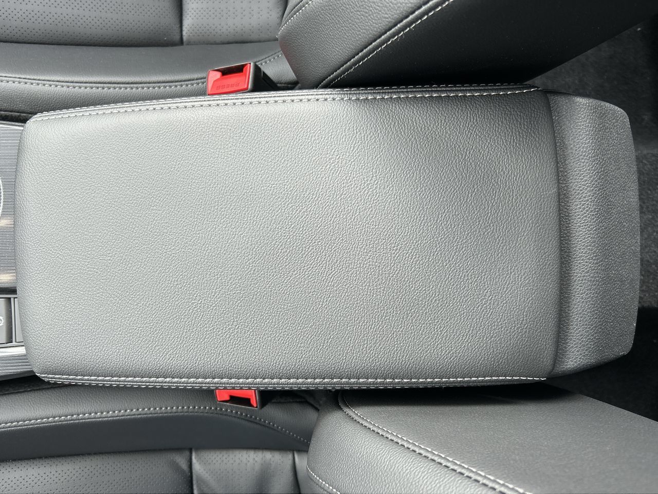 2025 Honda CIVIC HYBRID Hatchback in North Vancouver, British Columbia