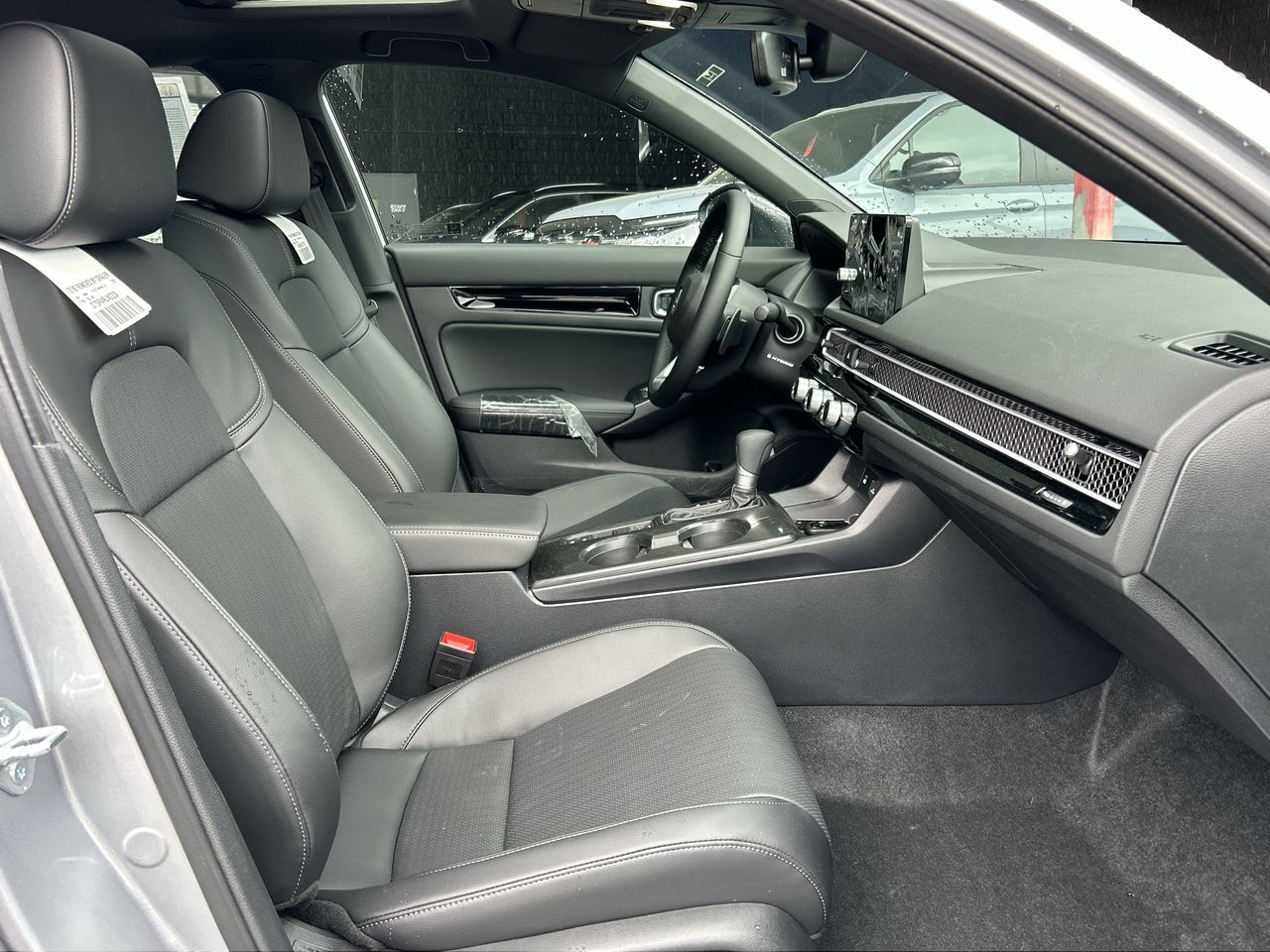2025 Honda CIVIC HYBRID Hatchback in North Vancouver, British Columbia