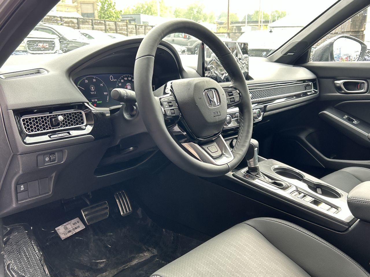 2025 Honda CIVIC HYBRID Hatchback in North Vancouver, British Columbia