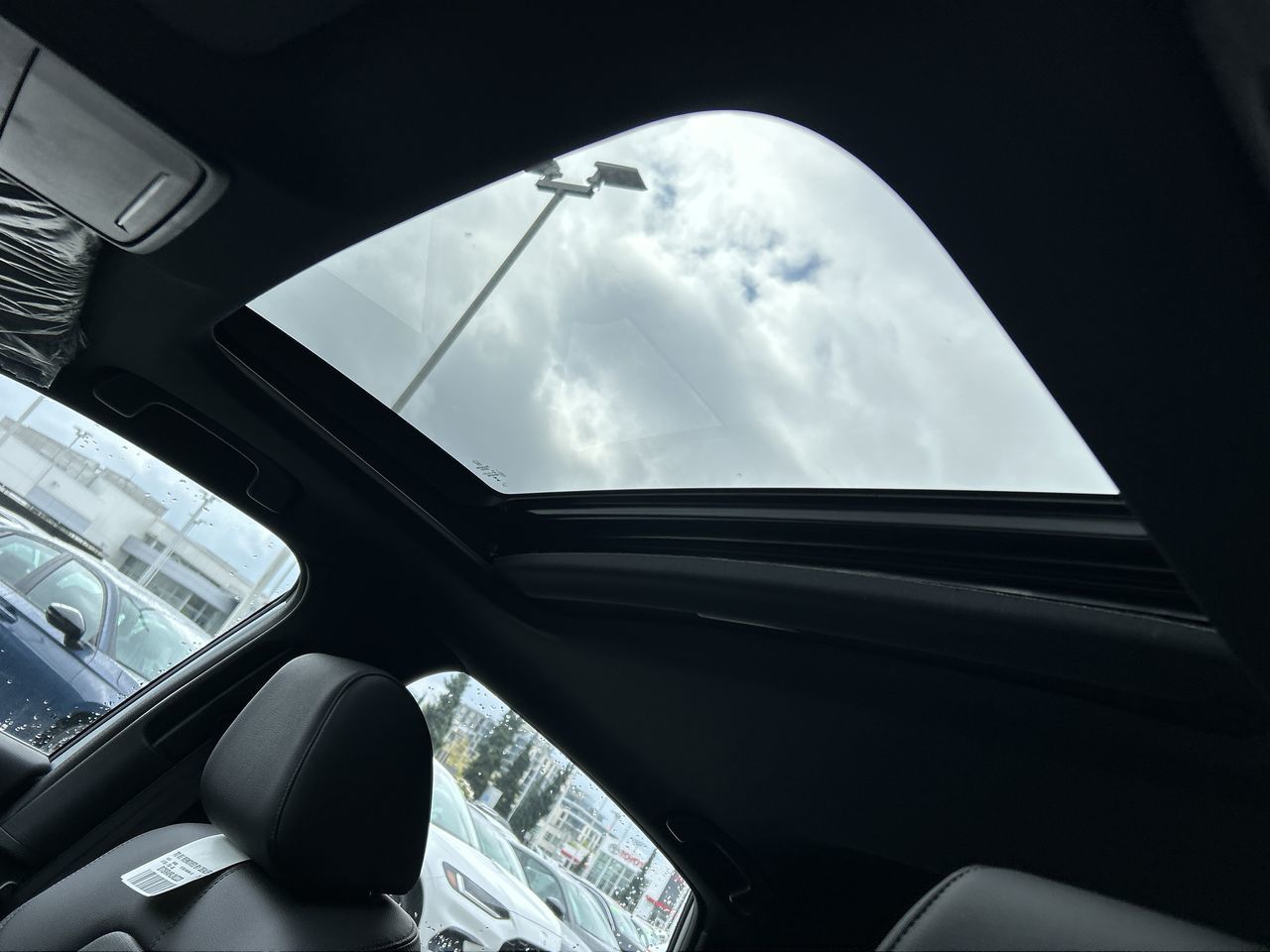 2025 Honda CIVIC HYBRID Hatchback in North Vancouver, British Columbia