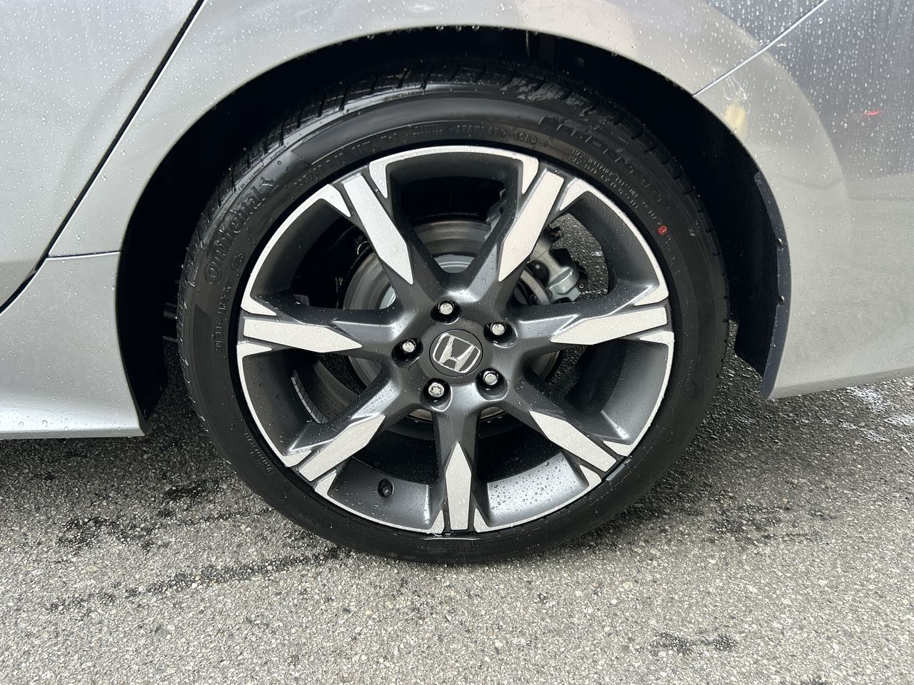 2025 Honda Civic Hybrid in North Vancouver, British Columbia