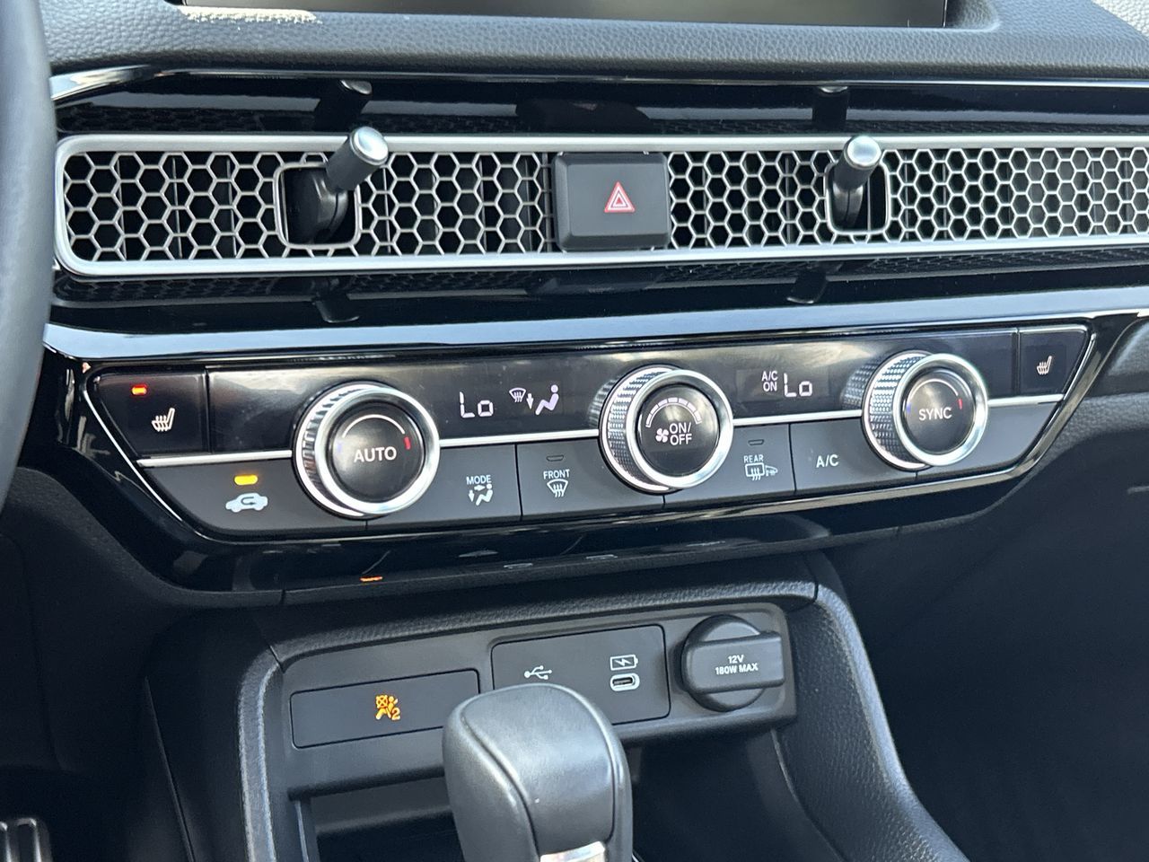 2025 Honda Civic Hybrid in North Vancouver, British Columbia