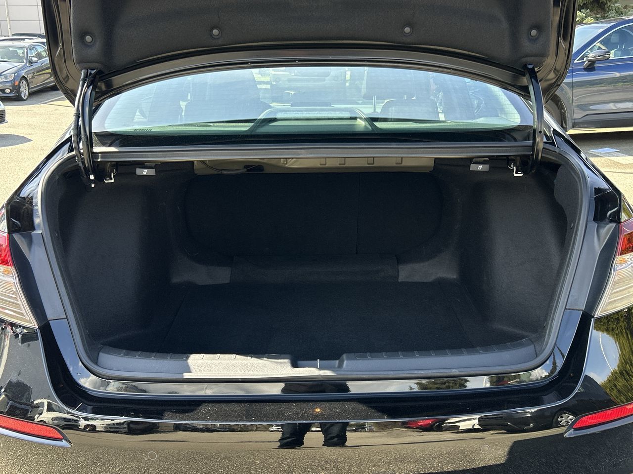 2025 Honda Civic Hybrid in North Vancouver, British Columbia