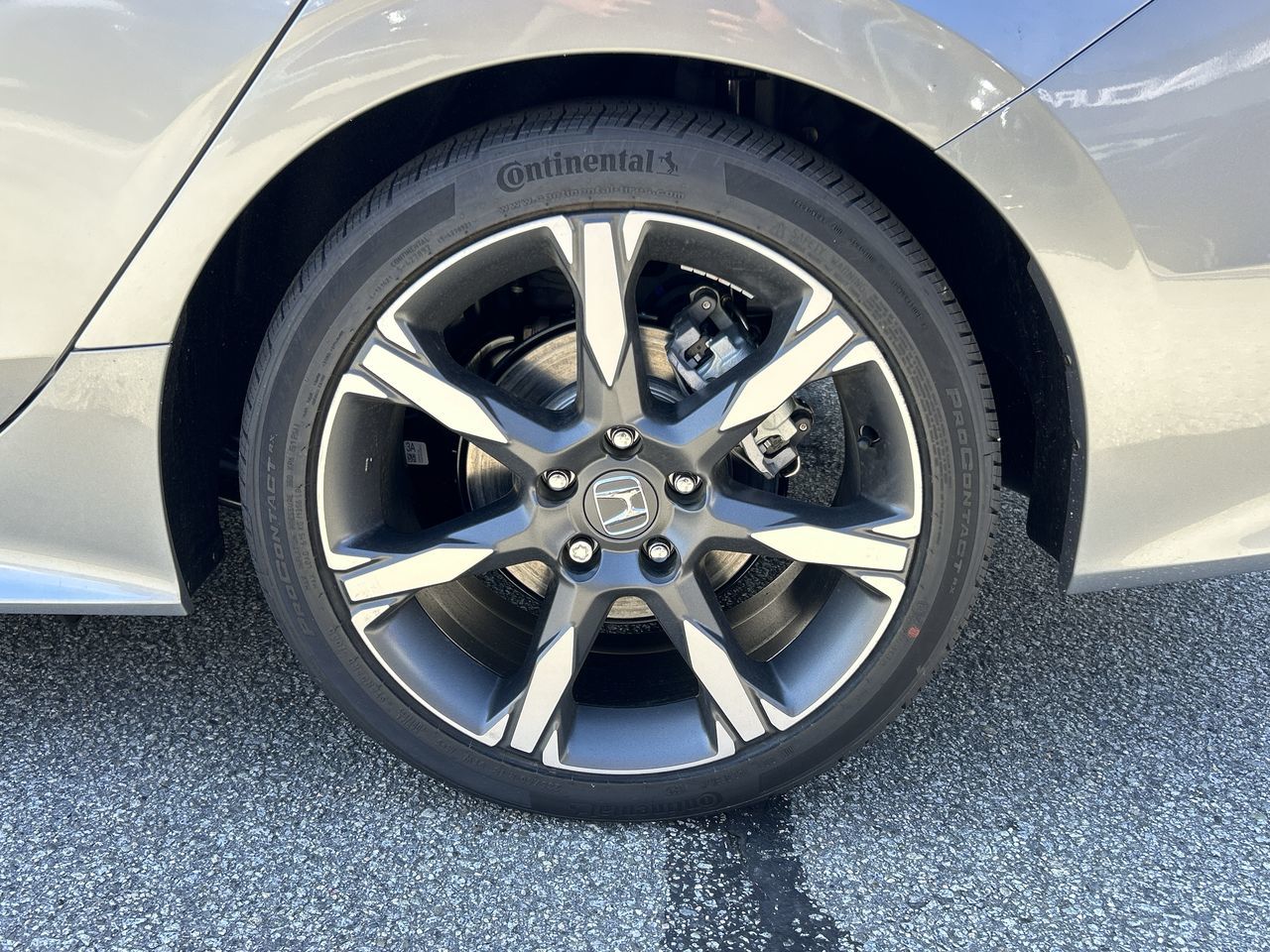 2026 Honda Civic Hybrid in North Vancouver, British Columbia