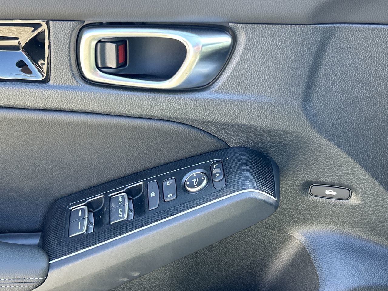 2026 Honda Civic Hybrid in North Vancouver, British Columbia