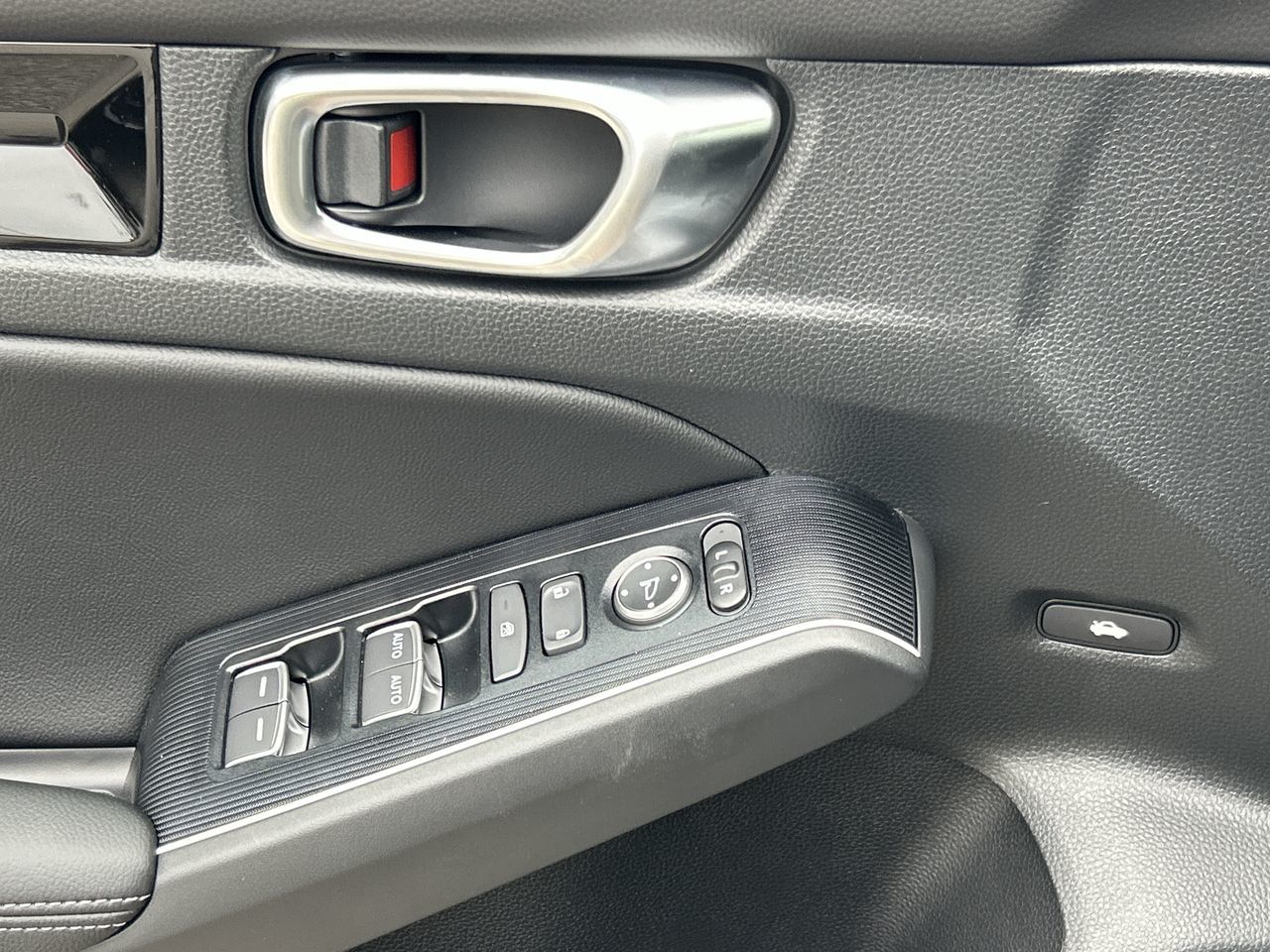2026 Honda Civic Hybrid in North Vancouver, British Columbia