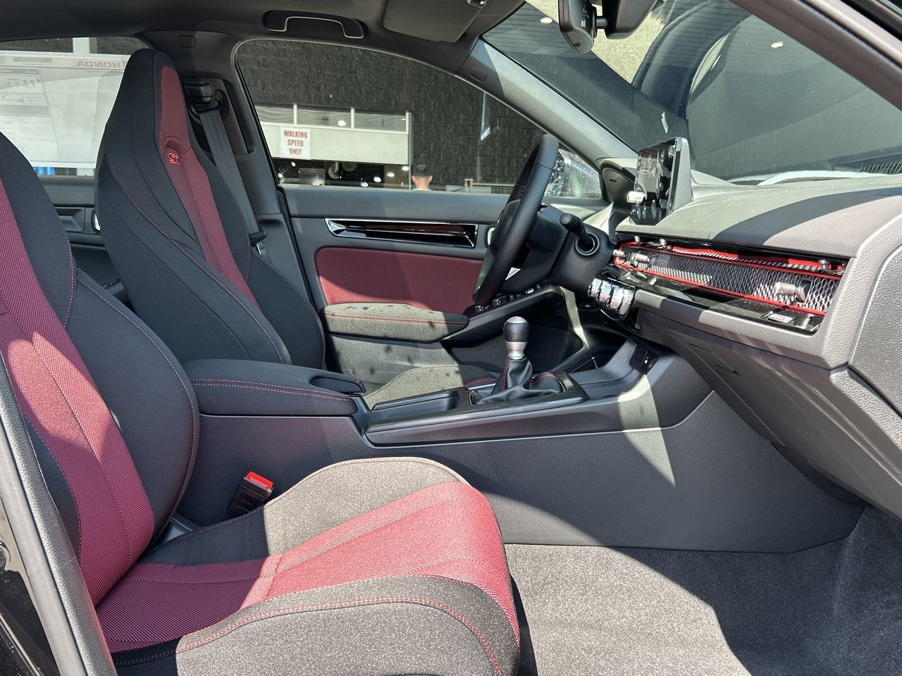 2025 Honda Civic SI in North Vancouver, British Columbia