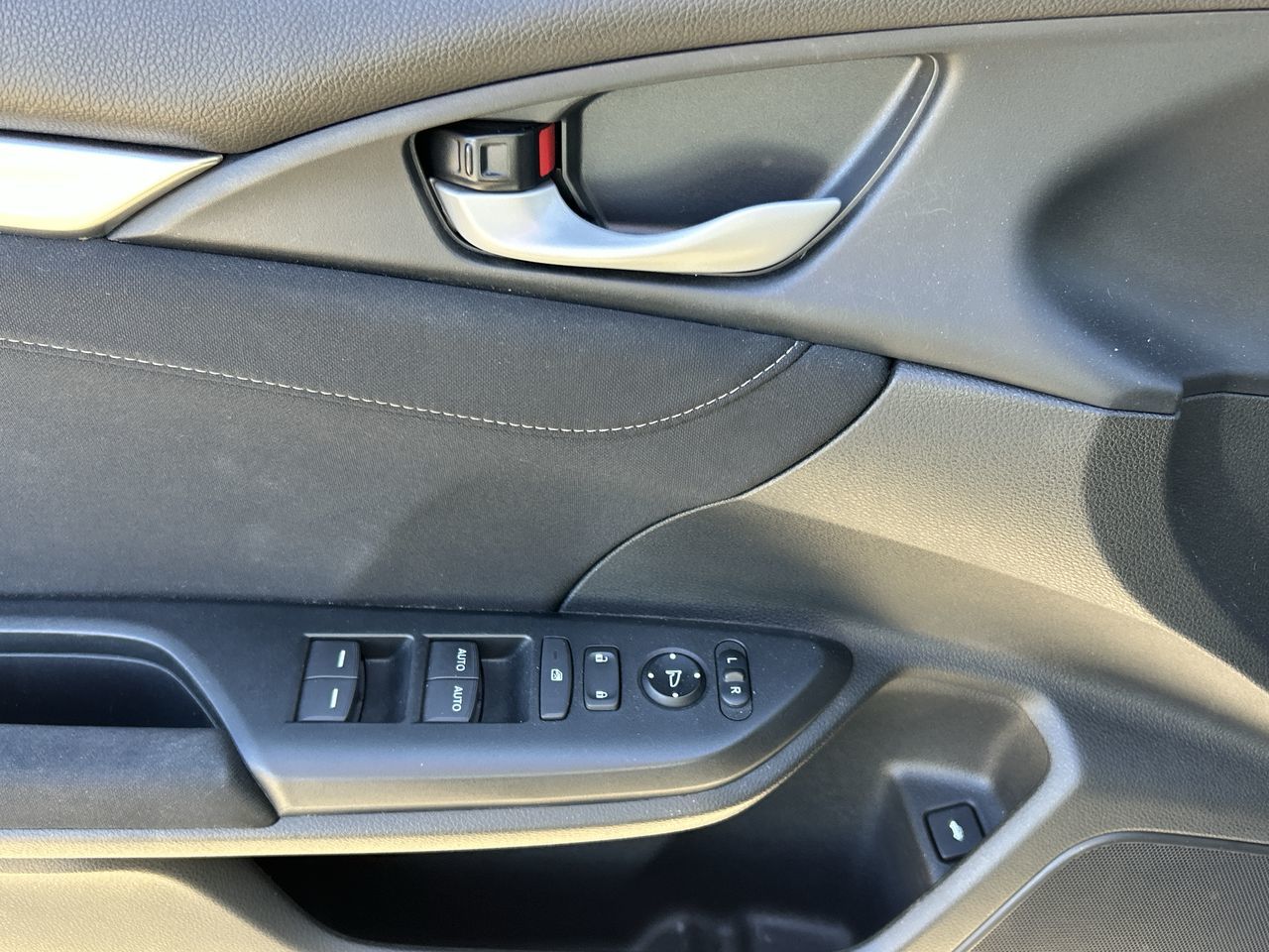 2016 Honda Civic in North Vancouver, British Columbia