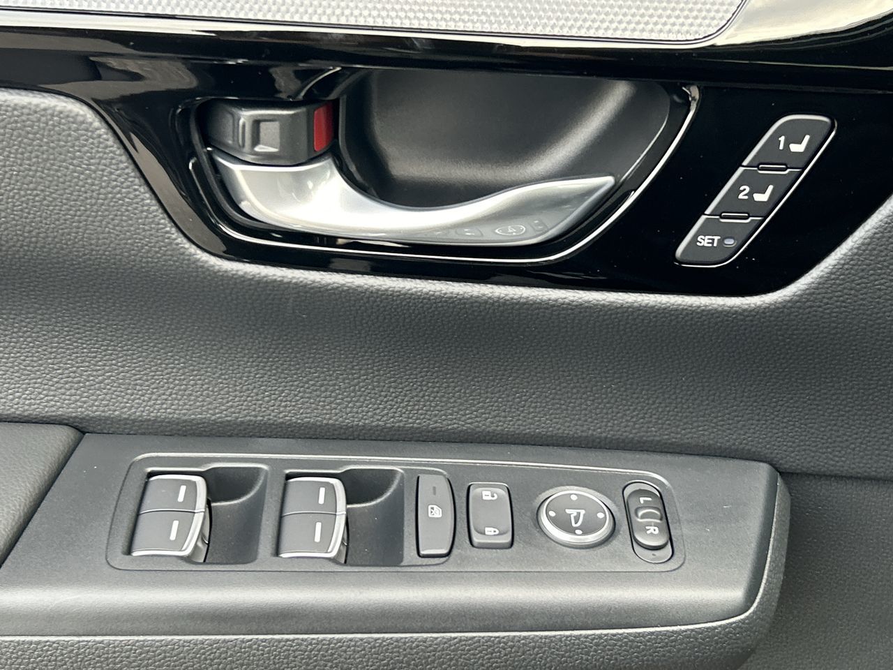 2024 Honda CR-V Hybrid in North Vancouver, British Columbia