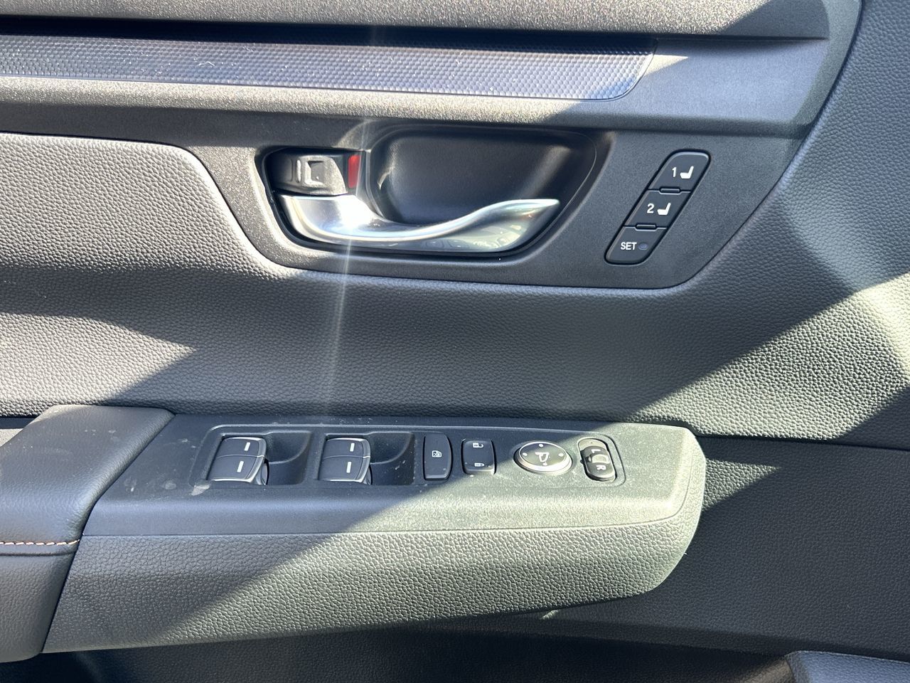 2025 Honda CR-V HYBRID in North Vancouver, British Columbia