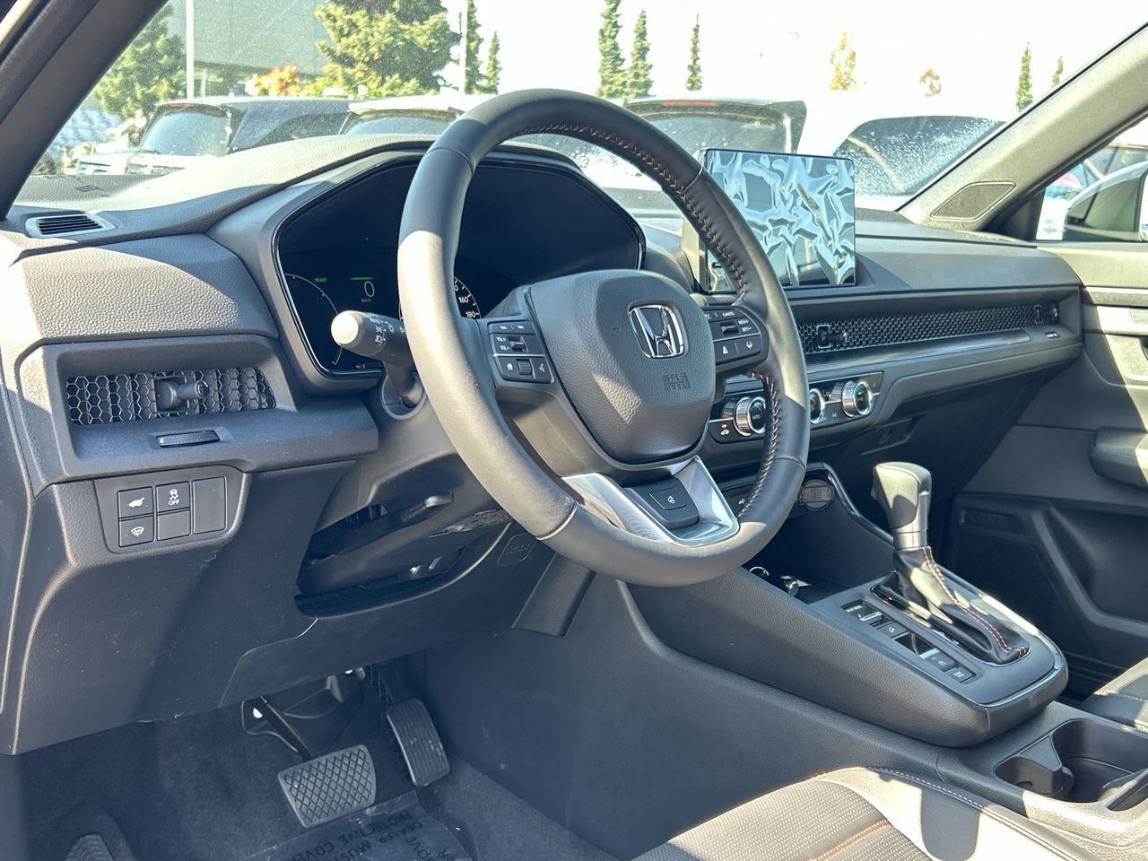2025 Honda CR-V HYBRID in North Vancouver, British Columbia
