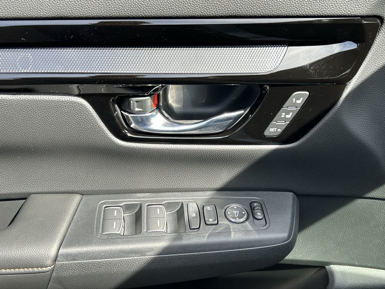 2025 Honda CR-V HYBRID in North Vancouver, British Columbia