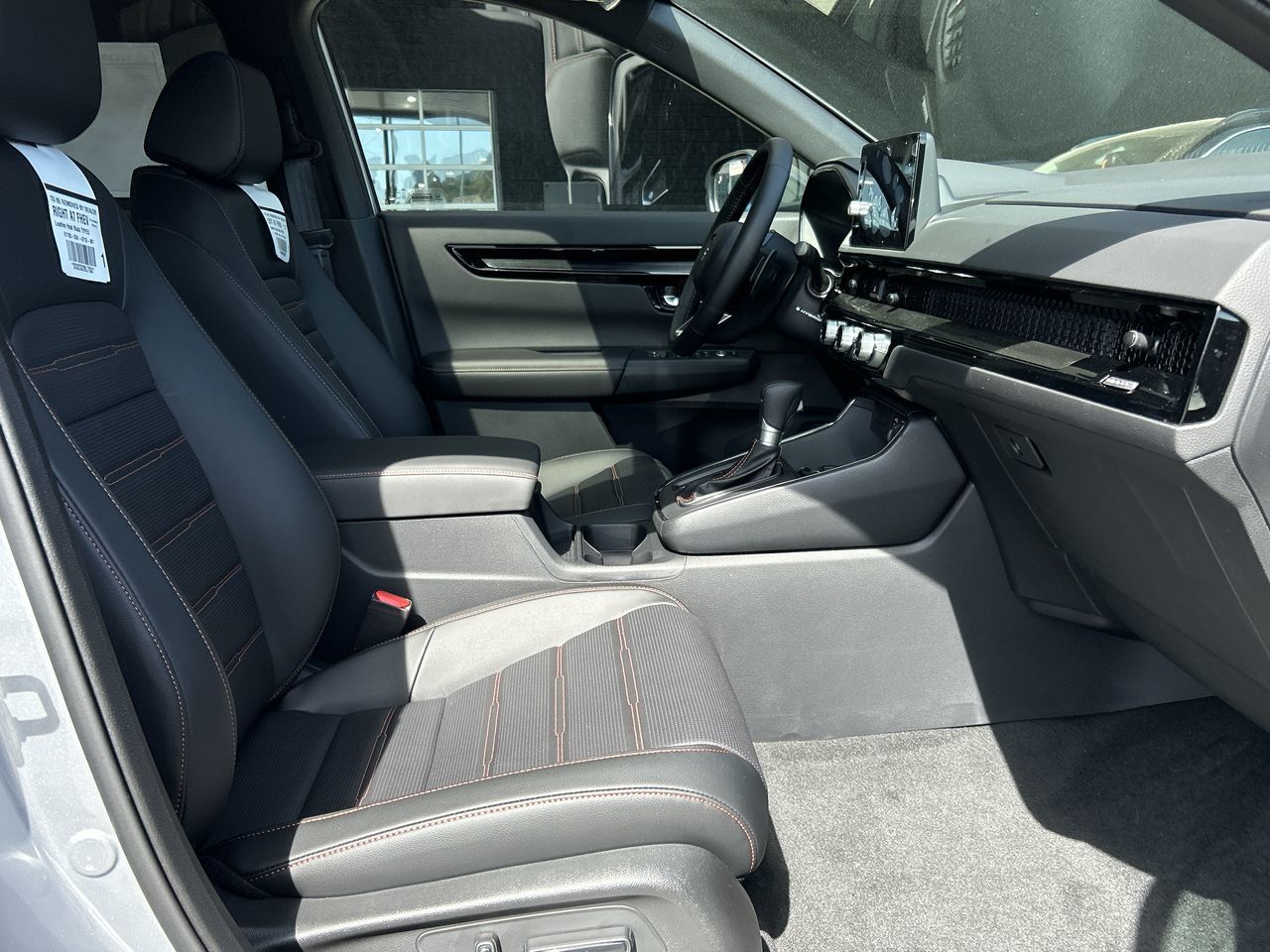 2025 Honda CR-V HYBRID in North Vancouver, British Columbia