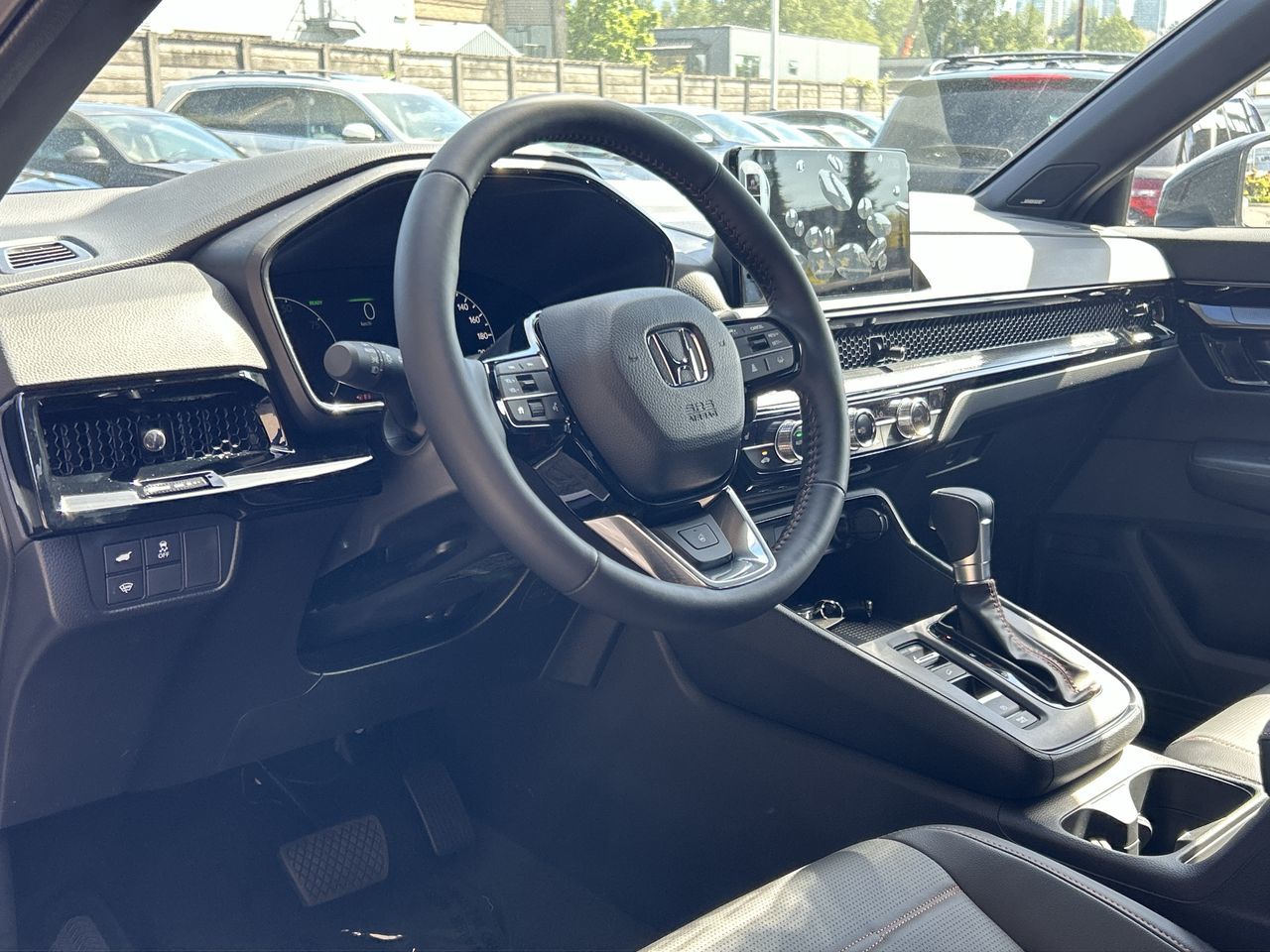 2025 Honda CR-V HYBRID in North Vancouver, British Columbia