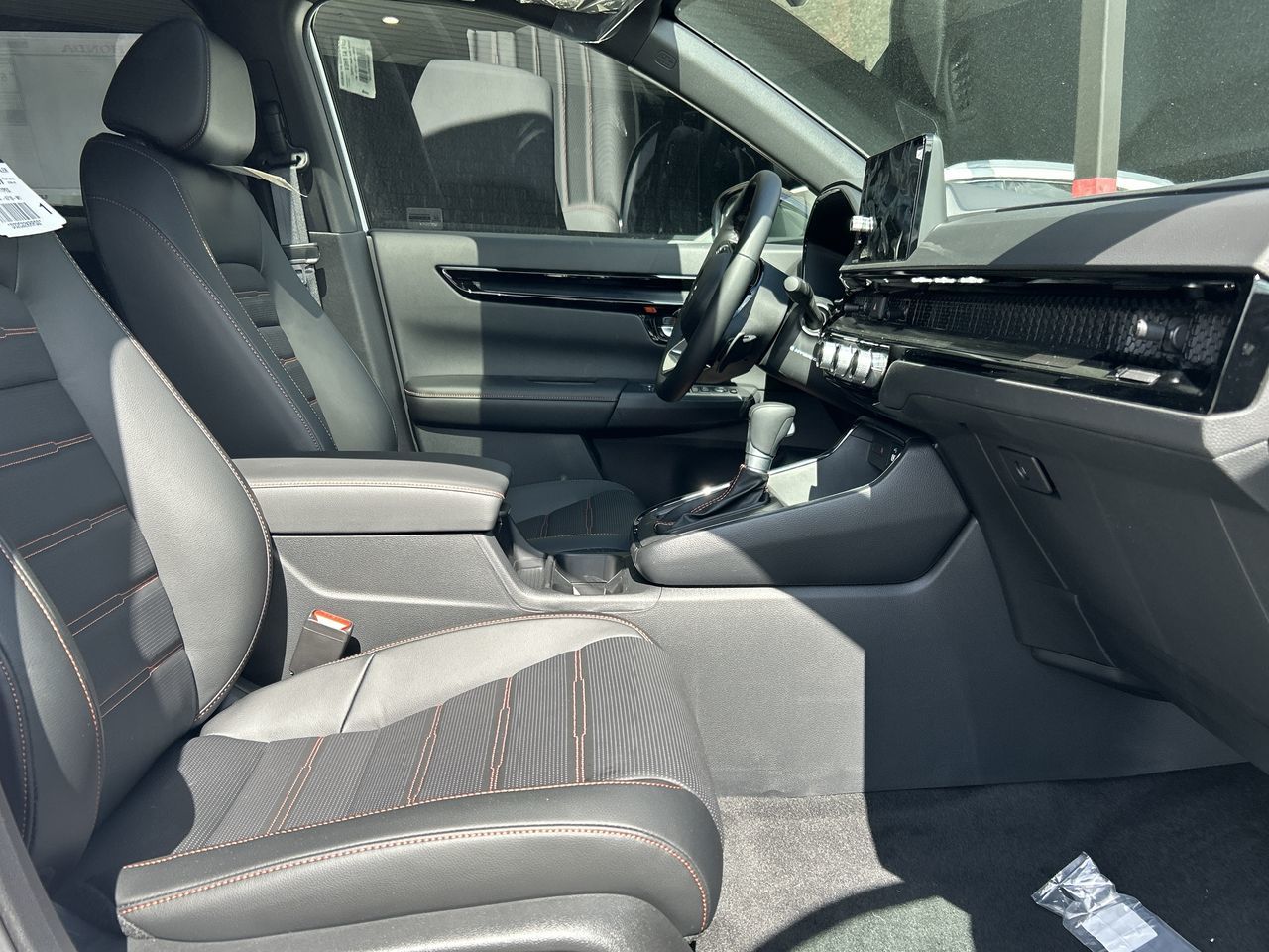 2025 Honda CR-V HYBRID in North Vancouver, British Columbia