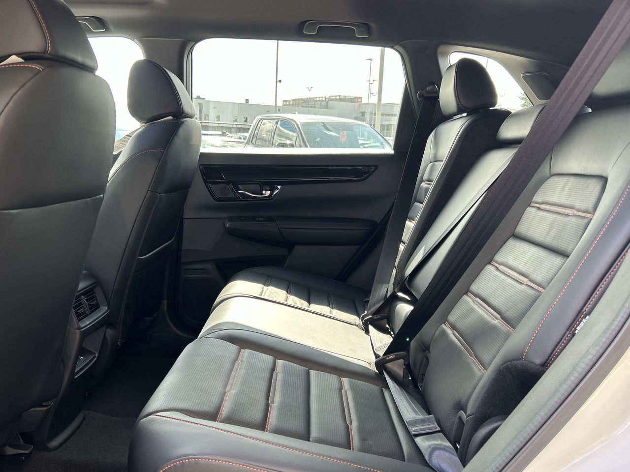 2025 Honda CR-V HYBRID in North Vancouver, British Columbia