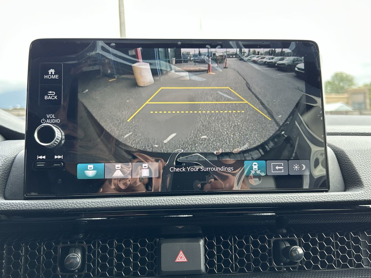 2025 Honda CR-V HYBRID in North Vancouver, British Columbia