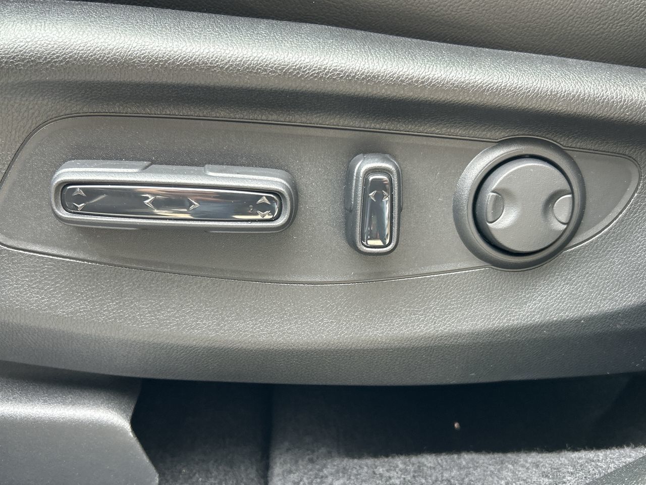 2025 Honda CR-V HYBRID in North Vancouver, British Columbia