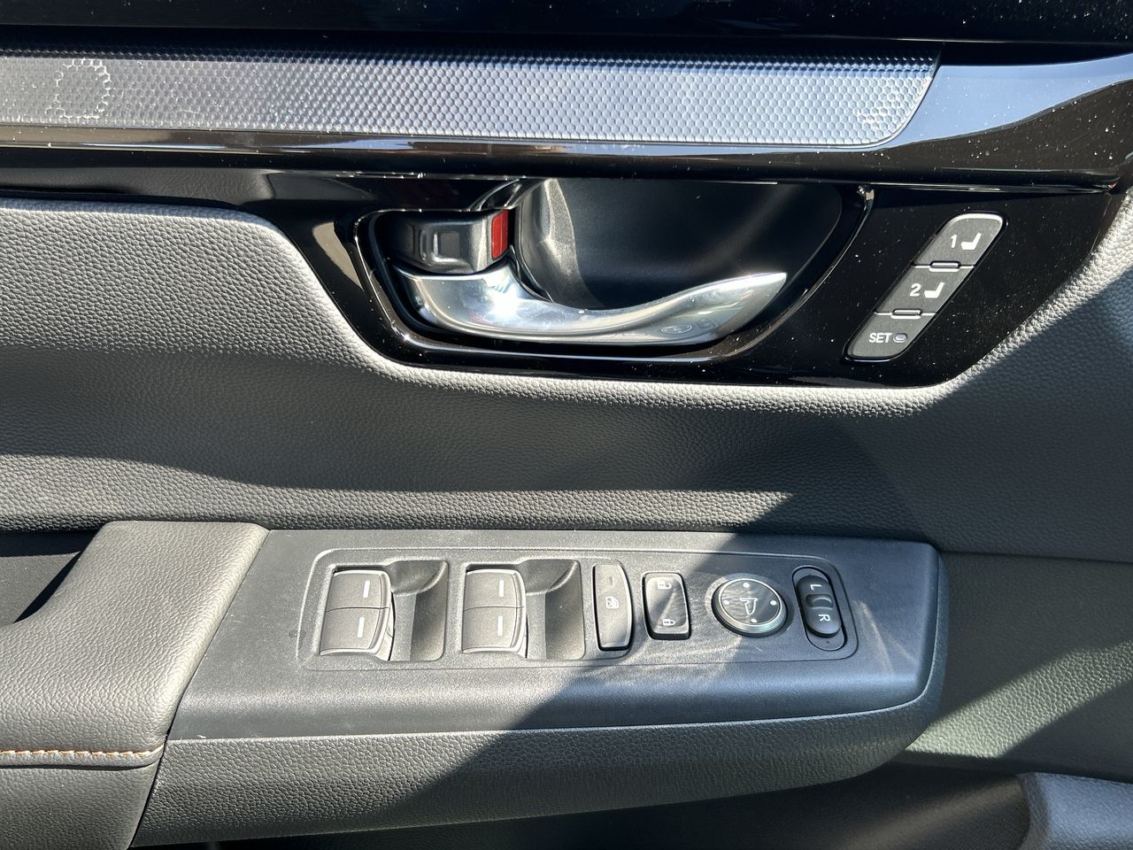 2025 Honda CR-V HYBRID in North Vancouver, British Columbia