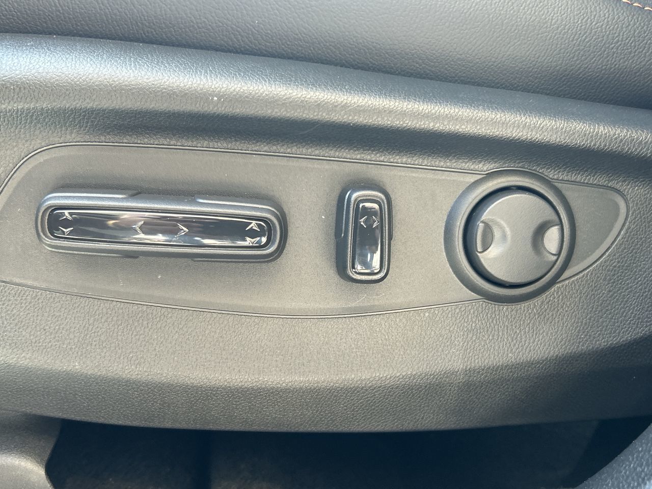 2025 Honda CR-V HYBRID in North Vancouver, British Columbia