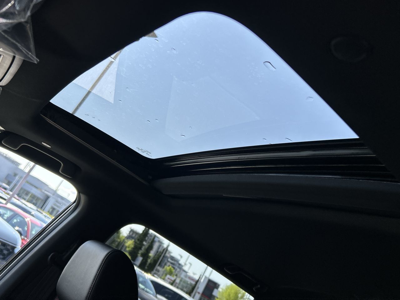 2025 Honda CR-V HYBRID in North Vancouver, British Columbia