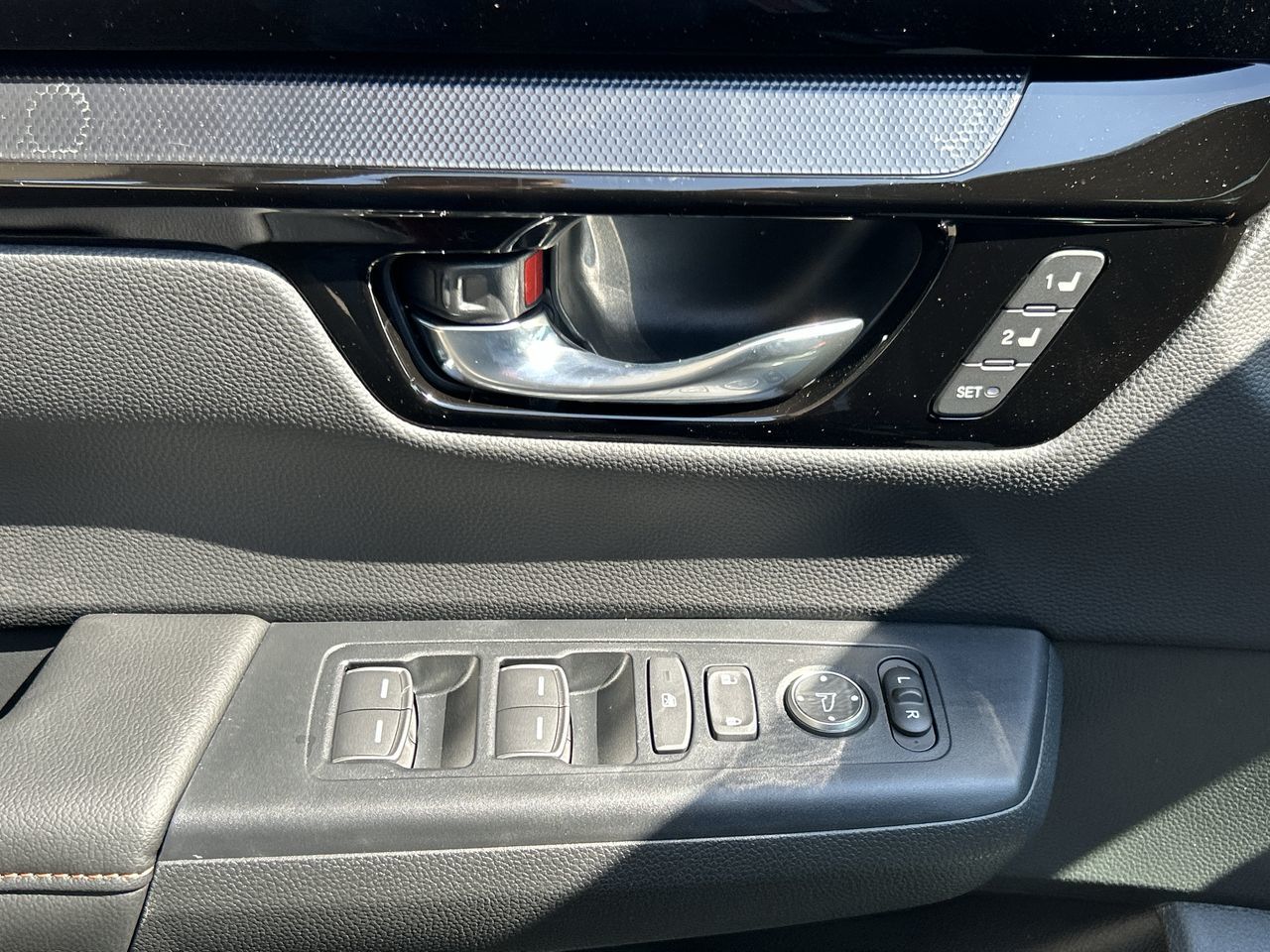 2025 Honda CR-V HYBRID in North Vancouver, British Columbia