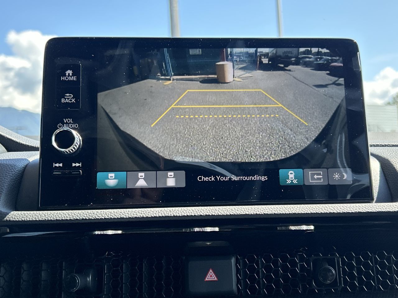 2025 Honda CR-V HYBRID in North Vancouver, British Columbia