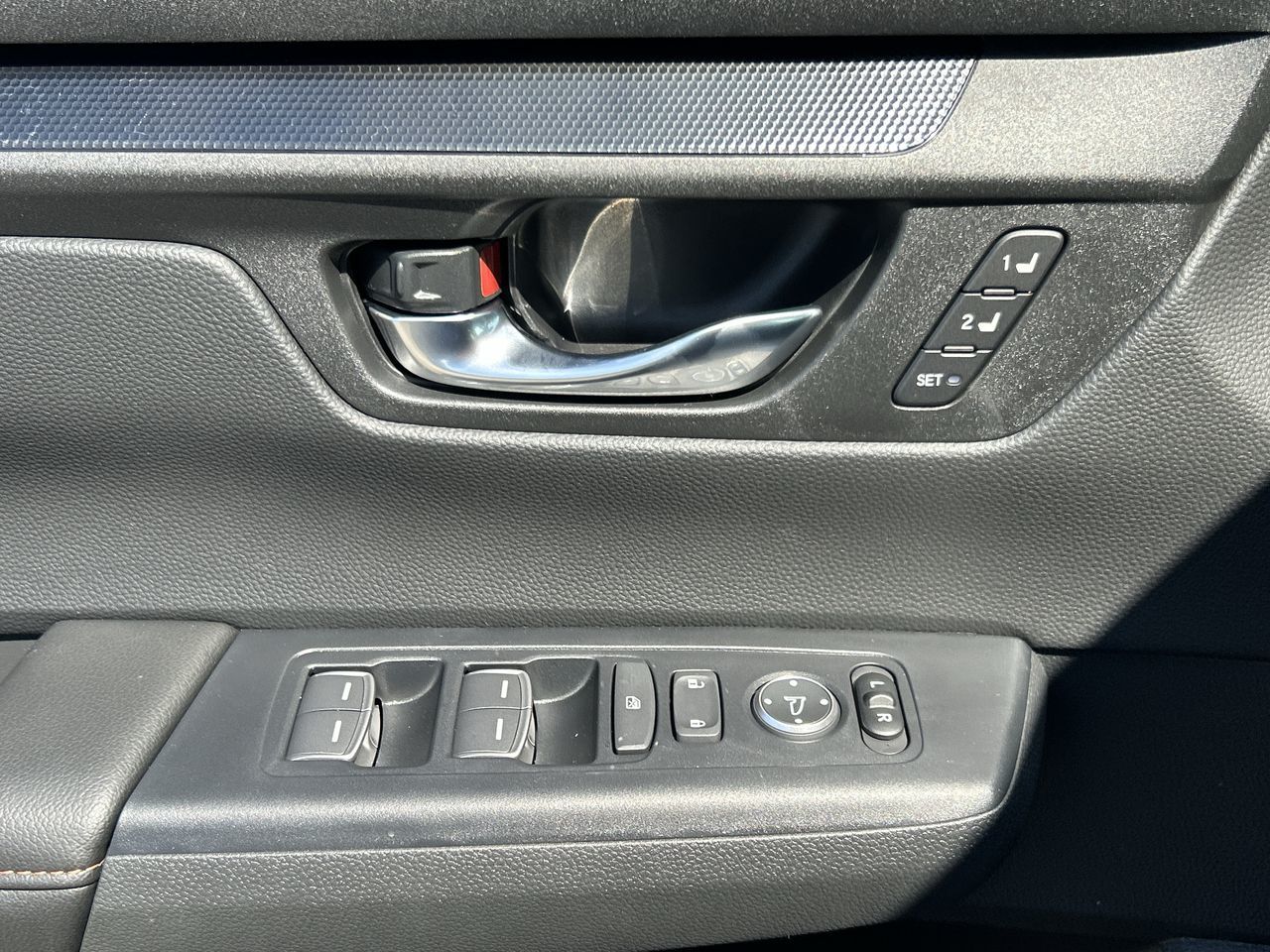 2025 Honda CR-V HYBRID in North Vancouver, British Columbia