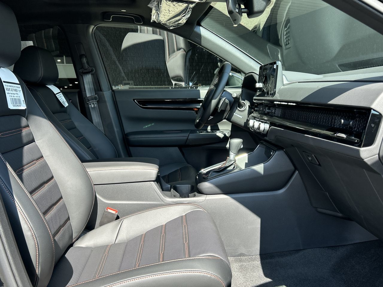 2025 Honda CR-V HYBRID in North Vancouver, British Columbia