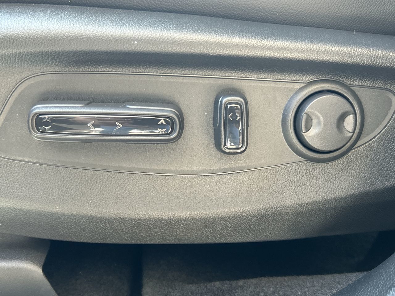 2025 Honda CR-V HYBRID in North Vancouver, British Columbia