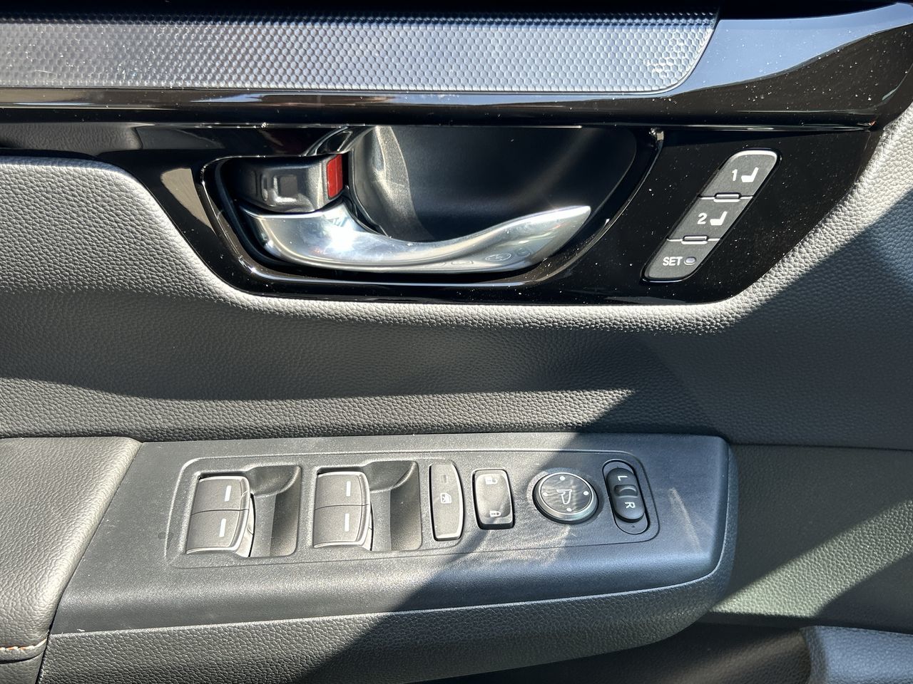 2025 Honda CR-V HYBRID in North Vancouver, British Columbia