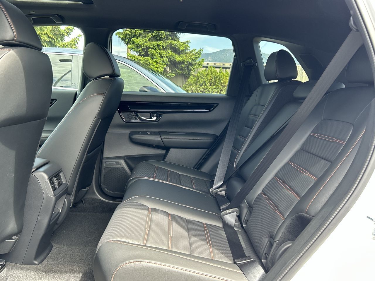 2025 Honda CR-V HYBRID in North Vancouver, British Columbia