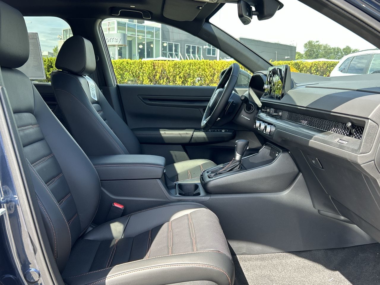2025 Honda CR-V HYBRID in North Vancouver, British Columbia