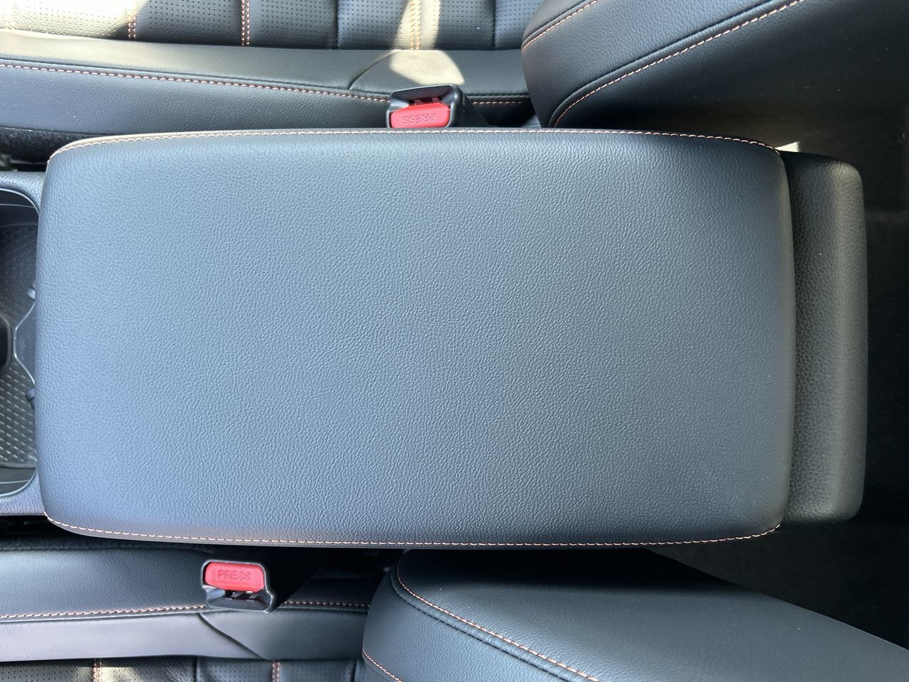 2025 Honda CR-V HYBRID in North Vancouver, British Columbia