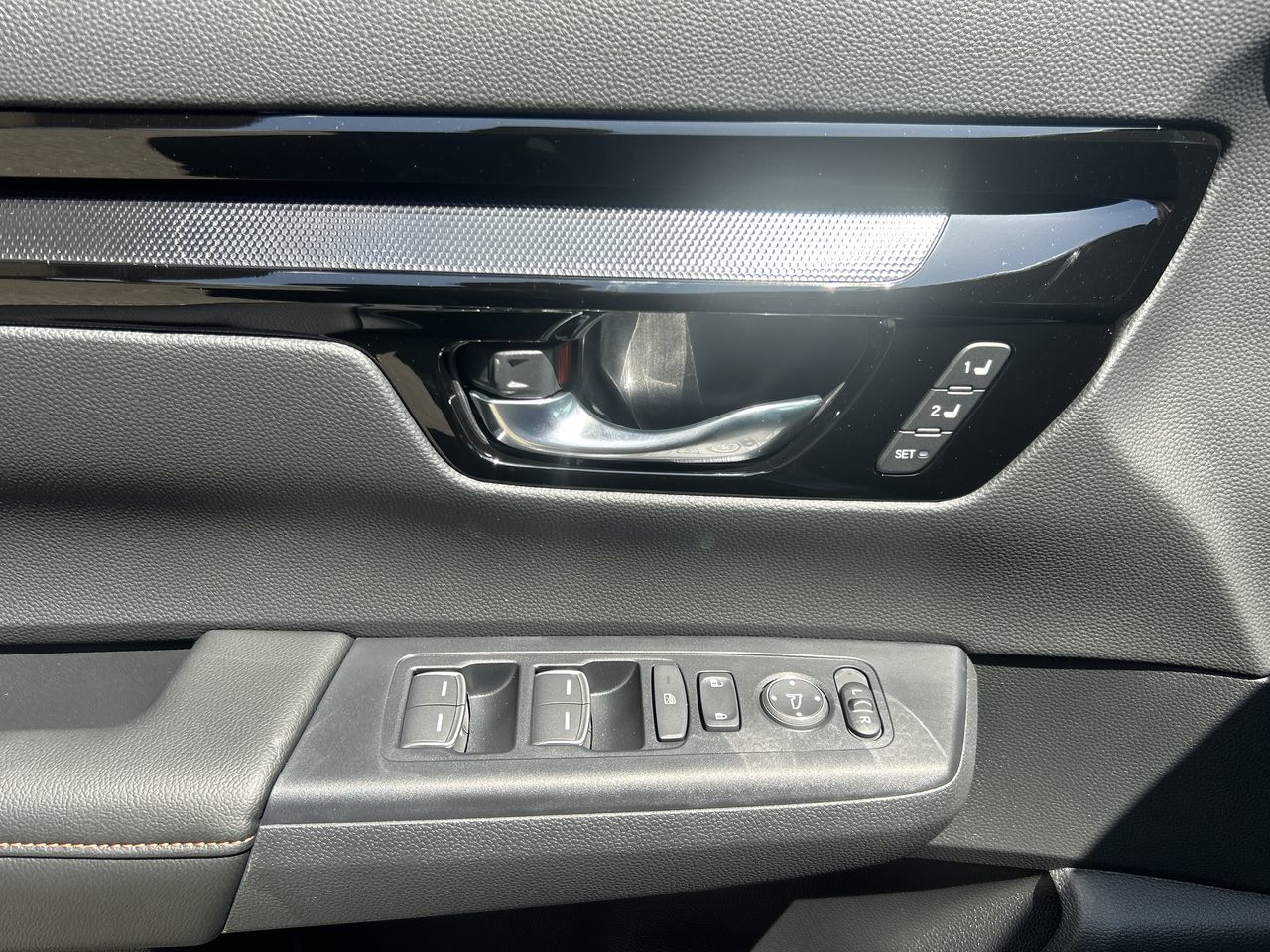 2025 Honda CR-V HYBRID in North Vancouver, British Columbia