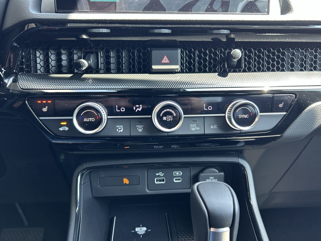 2025 Honda CR-V HYBRID in North Vancouver, British Columbia