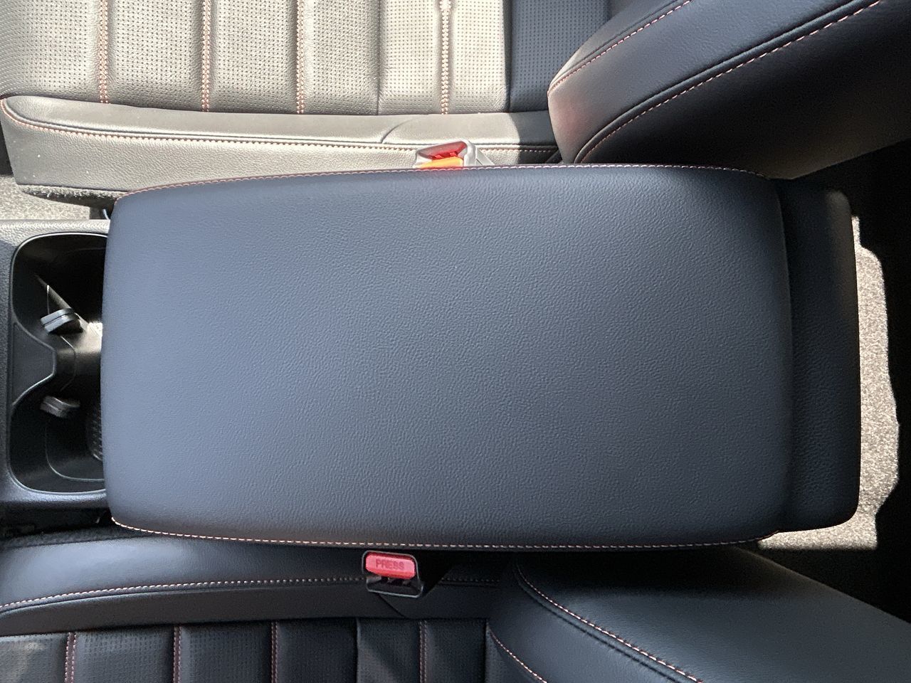 2025 Honda CR-V HYBRID in North Vancouver, British Columbia