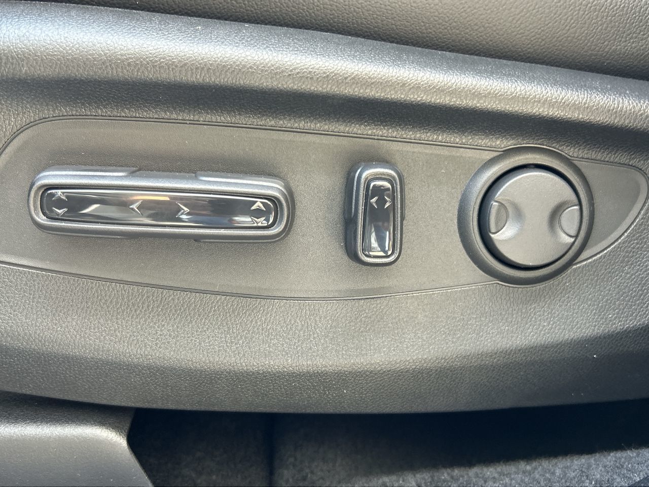 2025 Honda CR-V HYBRID in North Vancouver, British Columbia