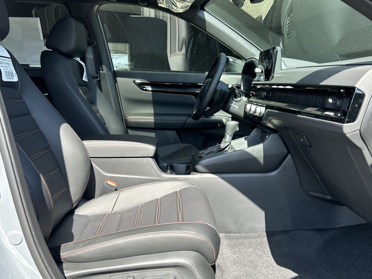 2025 Honda CR-V HYBRID in North Vancouver, British Columbia