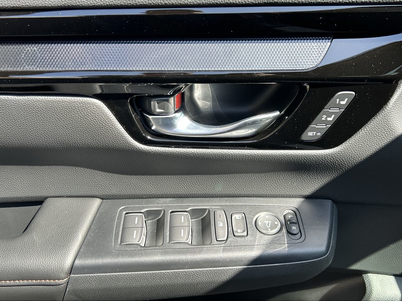 2025 Honda CR-V HYBRID in North Vancouver, British Columbia