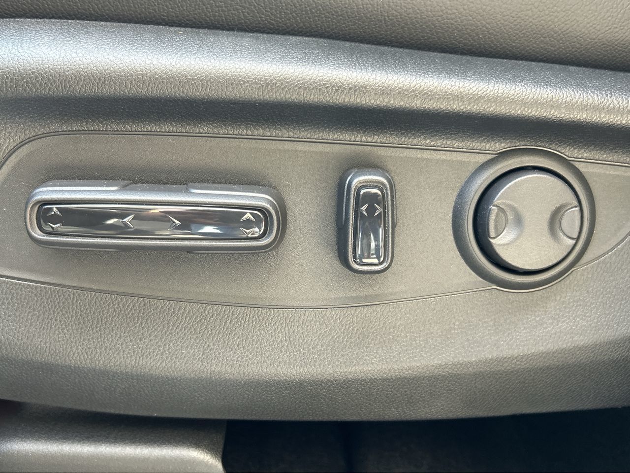 2025 Honda CR-V HYBRID in North Vancouver, British Columbia