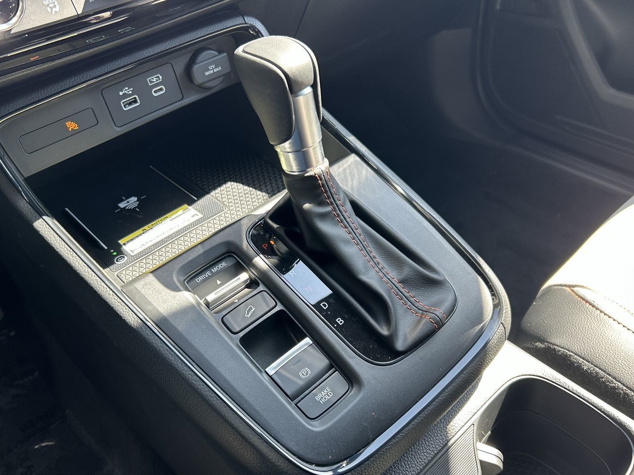 2025 Honda CR-V HYBRID in North Vancouver, British Columbia