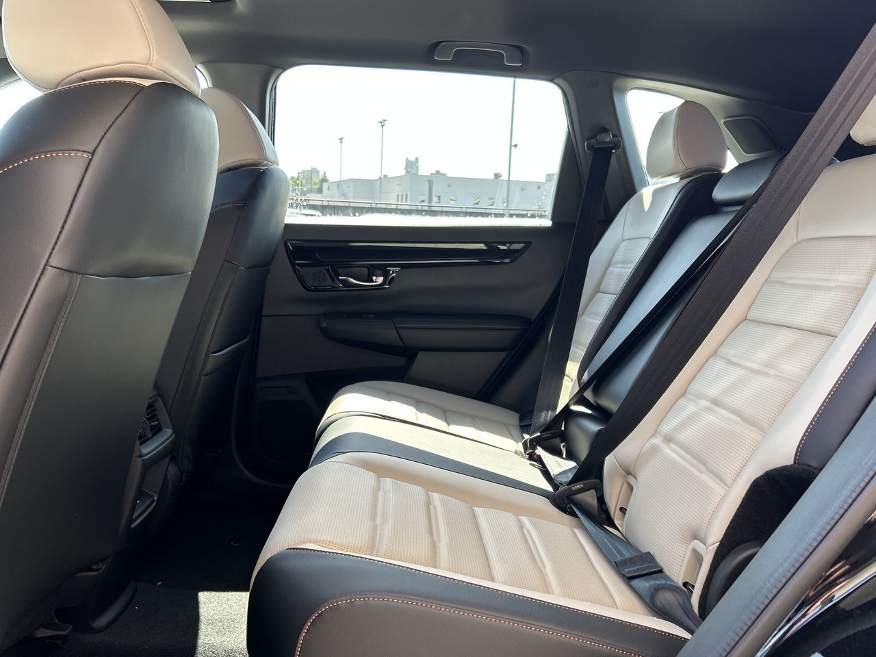 2025 Honda CR-V HYBRID in North Vancouver, British Columbia