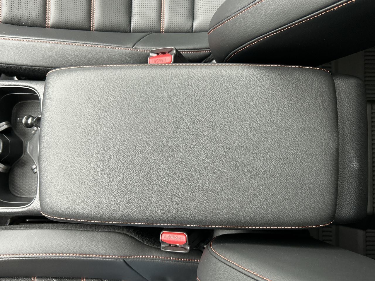 2025 Honda CR-V HYBRID in North Vancouver, British Columbia