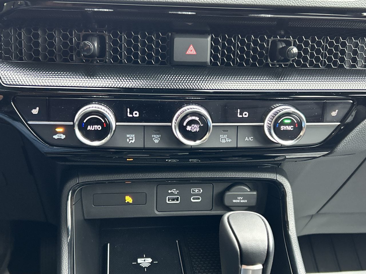2025 Honda CR-V HYBRID in North Vancouver, British Columbia