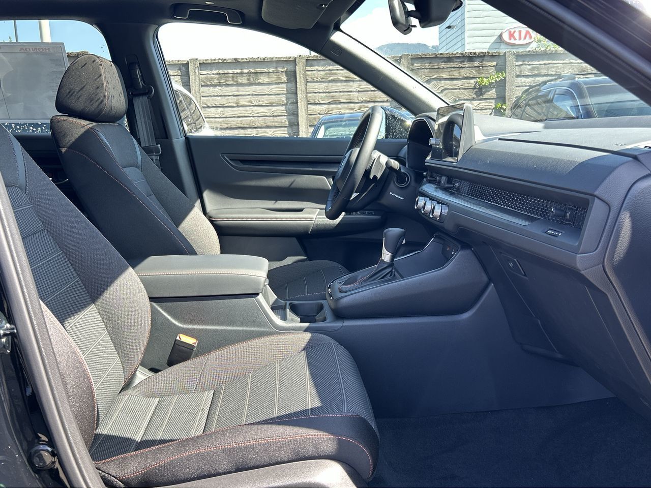 2026 Honda CR-V HYBRID in North Vancouver, British Columbia