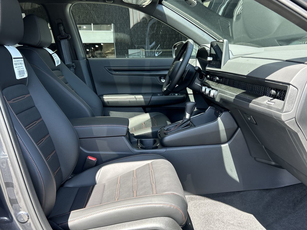 2026 Honda CR-V HYBRID in North Vancouver, British Columbia