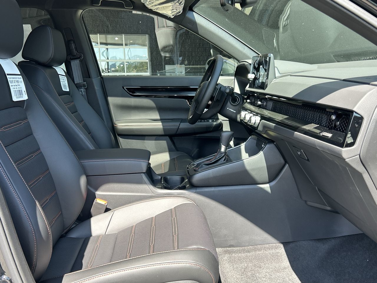 2026 Honda CR-V HYBRID in North Vancouver, British Columbia